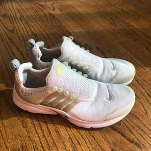 Nike presto shoes
